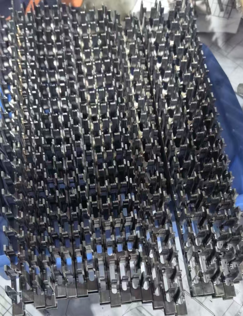 อะไหล่เครื่อง PV Stringer 04